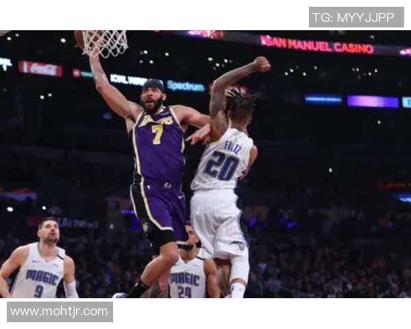 阿德莱德联与布里激战在即谁能在这场较量中笑到最后