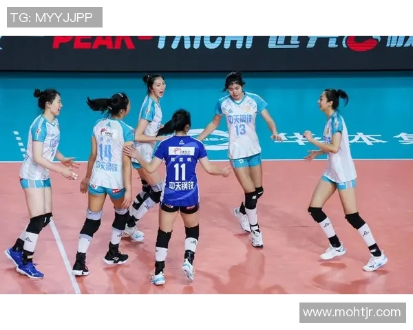 成都排球队在城市联赛中的实力展现与未来发展潜力分析