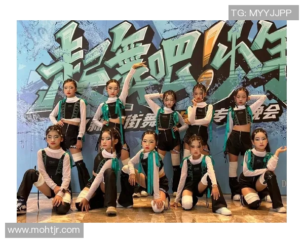 广州街舞队的蜕变与热议:从传统到现代的舞蹈文化探索 广州街舞队的蜕变与热议:从传统到现代的舞蹈文化探索